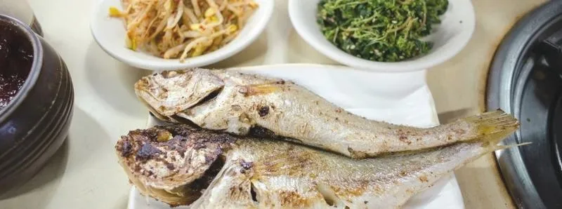 Dlaczego w Twoim domu unosi się zapach ryby? Oto, co to może oznaczać