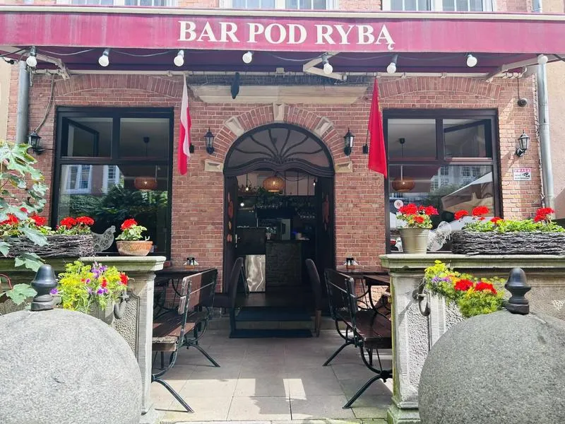 Gdzie w Gdańsku smakuje najlepsza ryba? Odkryj nasze sprawdzone miejsca!