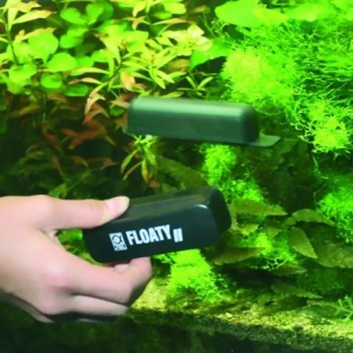 Jak skutecznie korzystać z czyścika magnetycznego do akwarium?