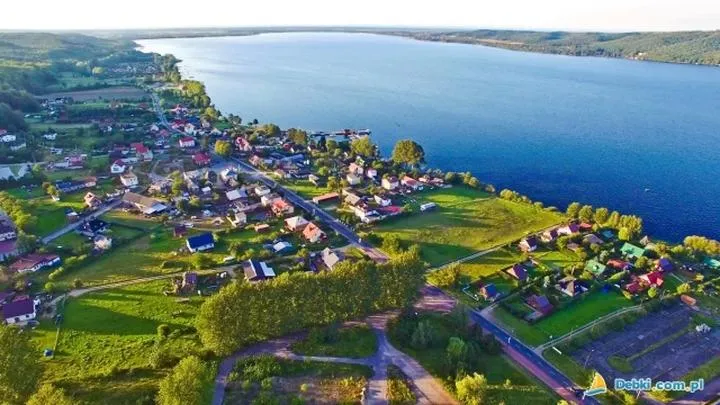 Odkryj najlepsze miejsca do łowienia ryb na jeziorze Żarnowieckim