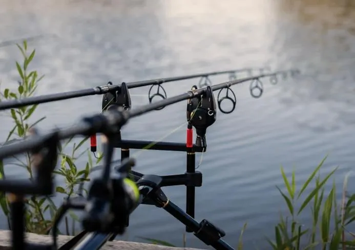 Metoda method feeder